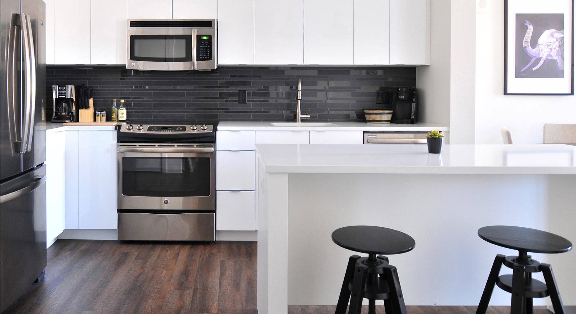 Urban- Ultra White-Slab Door